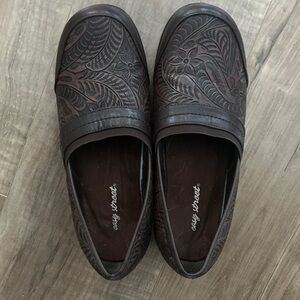 Easy Street Women's Embossed Brown Loafers slip resistant